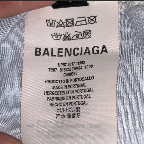 📌BALENCIAGA Oversized Striped Cotton Shirt - Picture 6 of 8